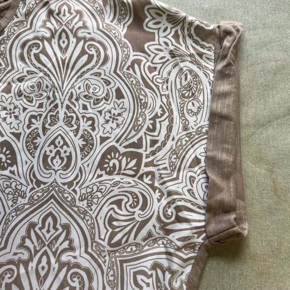 CHICOS Tone Washed Paisley Top Size 2 - Picture 5 of 9